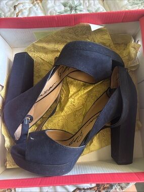 American Rag heels